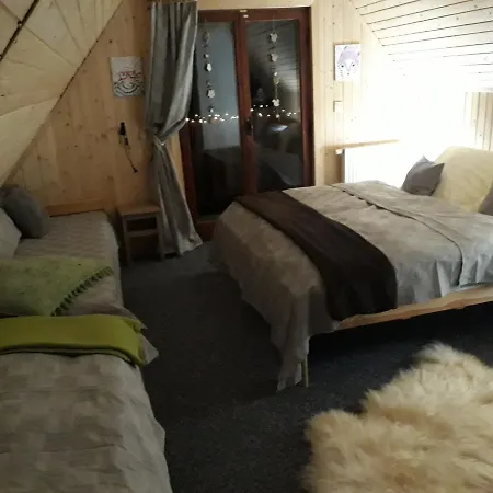 Lodge Adavy *